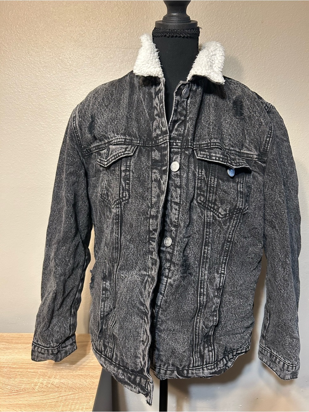 Refuge Womens XL Black Acid Wash Denim Sherpa Lined Trucker Jacket Grunge